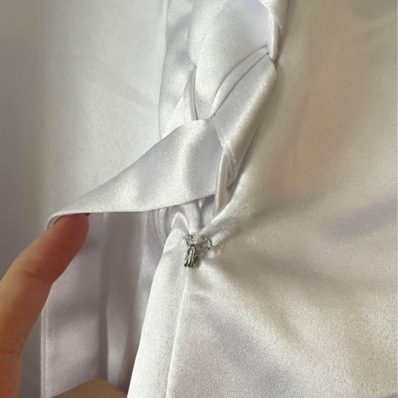 Satin Wedding Dress Bridal Gown with sleeves - Picture 5 of 10